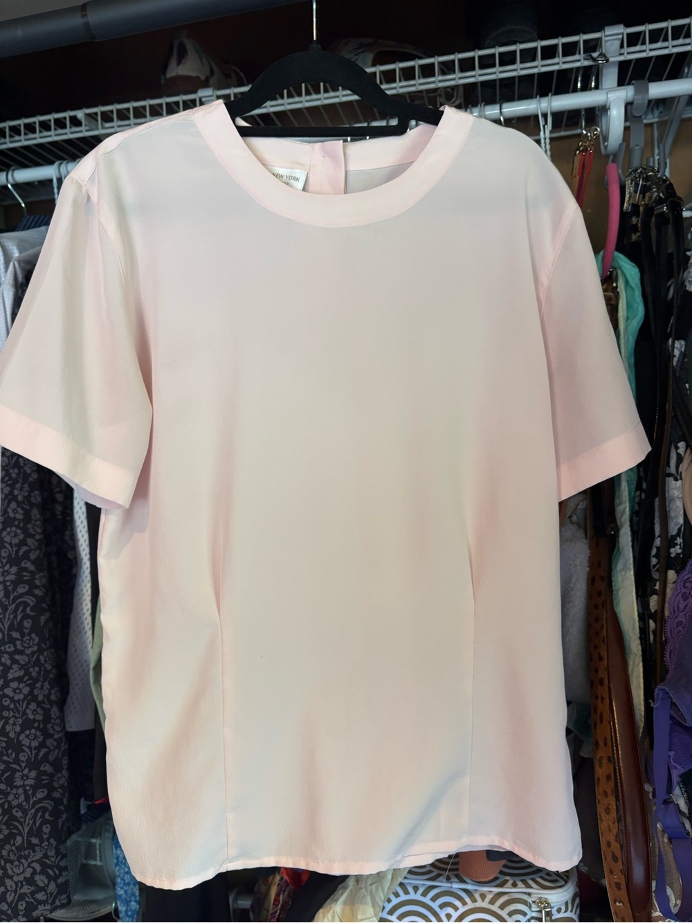 JONES NEW YORK // Light Pink Short Sleeve Blouse